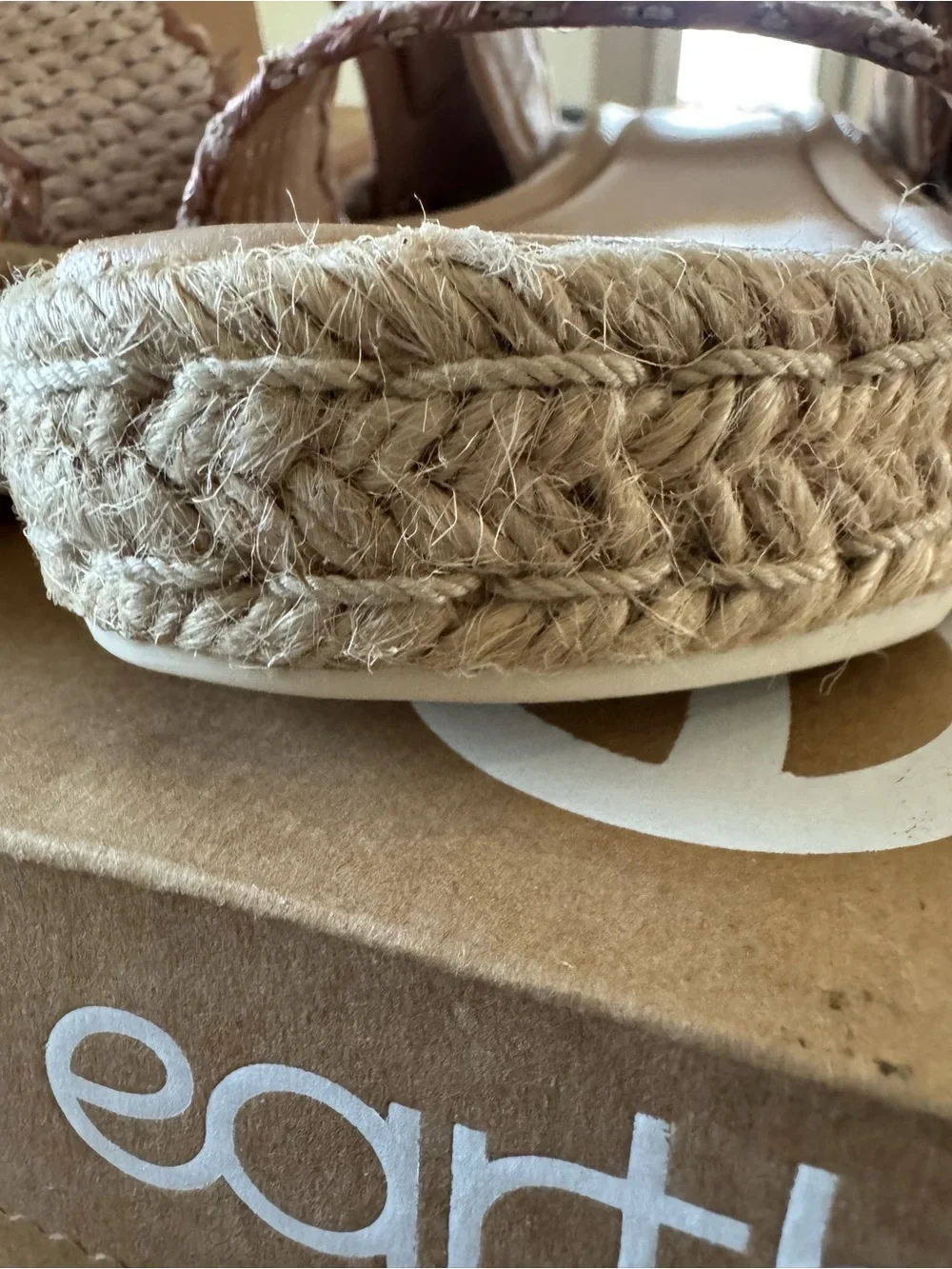 Earth comfortable espadrille